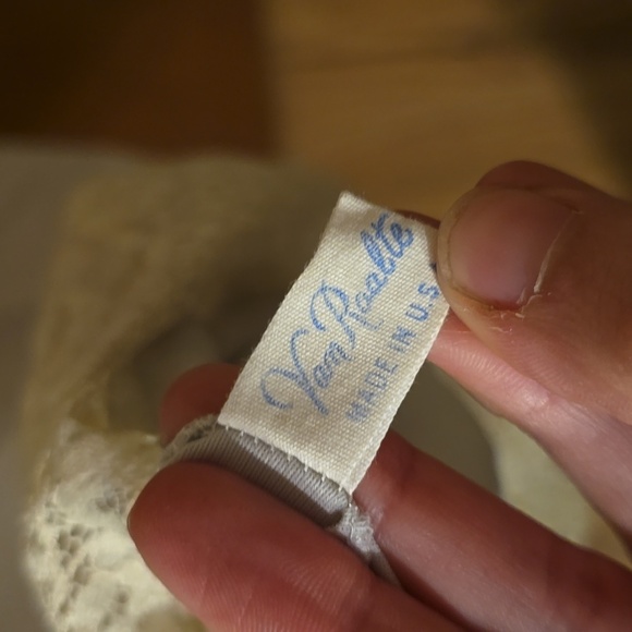 Vintage Van Raalte Suavette Slip Cream Lace Trim Chemise with Spaghetti Straps - Picture 4 of 6